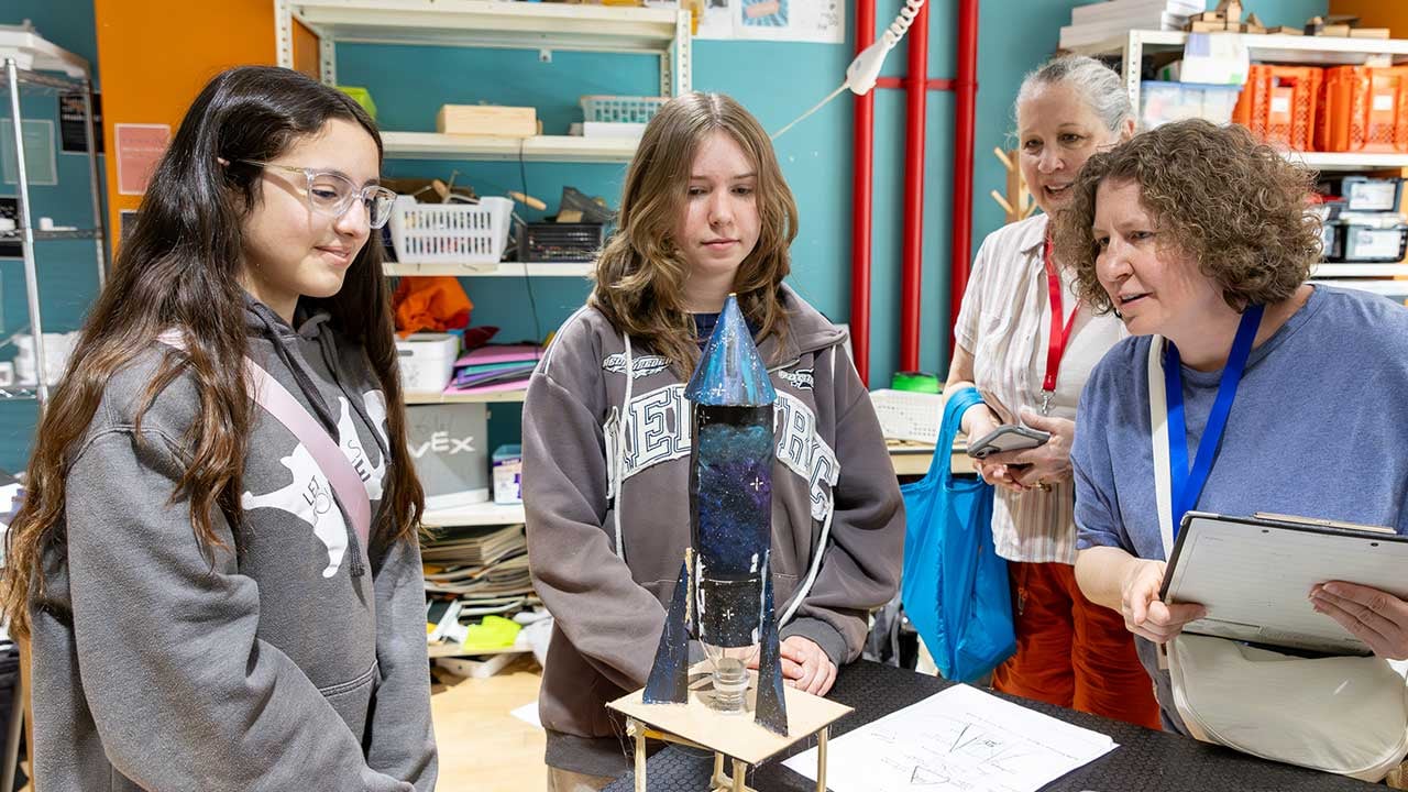 Lockheed_rocket_experiment_at_NIS_3