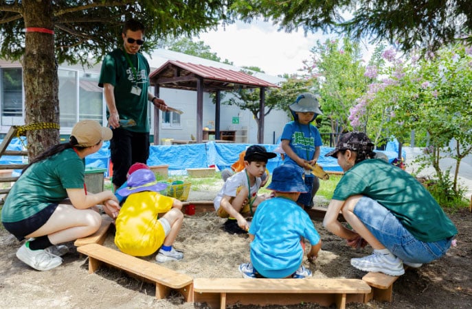 ELC students learned how archaeologists dig up fossils at NIS Summer Camp