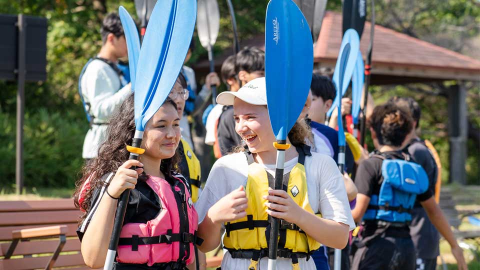 kayaking on nis student retreats