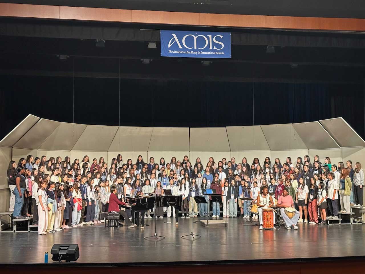 NIS-Choir-at-AMIS-Dubai